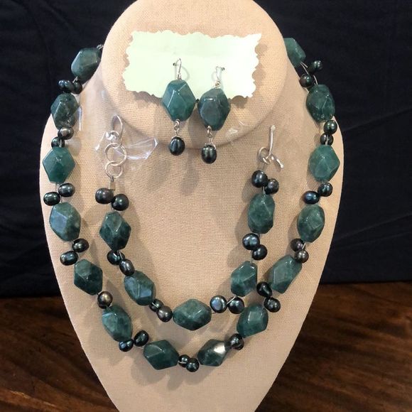 Dark Green Chalcedony Gemstone and Sterling Silver Set - Picture 14 of 14